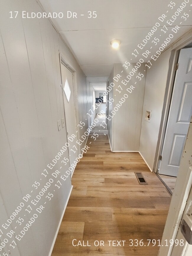 Photo - 17 Eldorado Dr