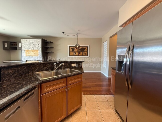 Building Photo - 20660 N 40th St Unit 2015