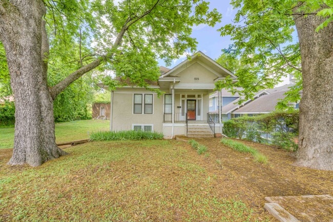 Photo - 1524 N Parkway