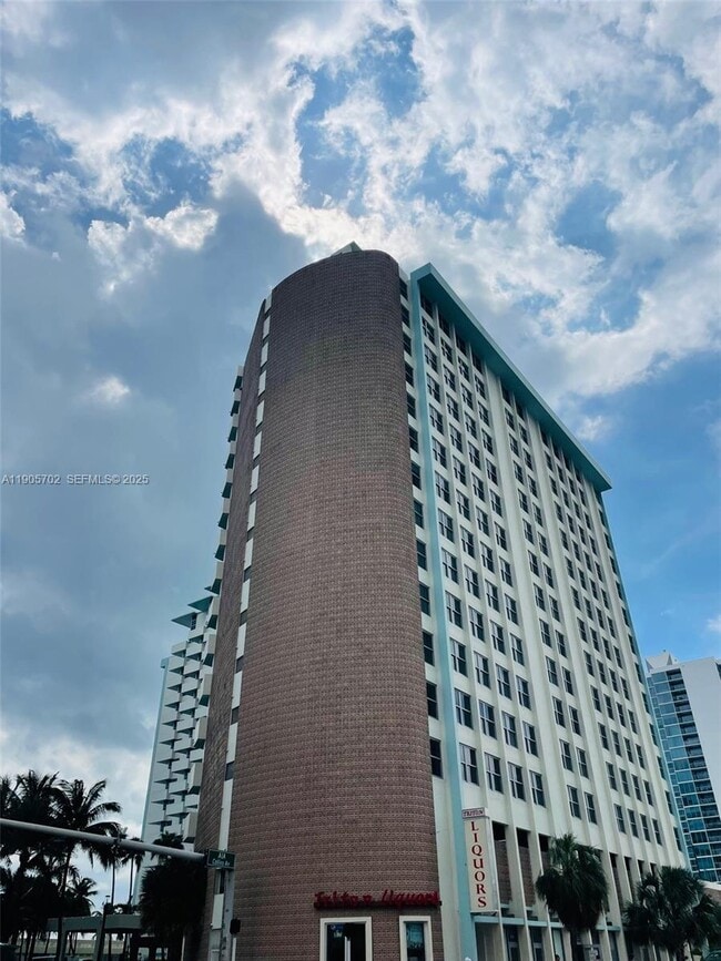 Photo - 2899 Collins Ave Unit 648