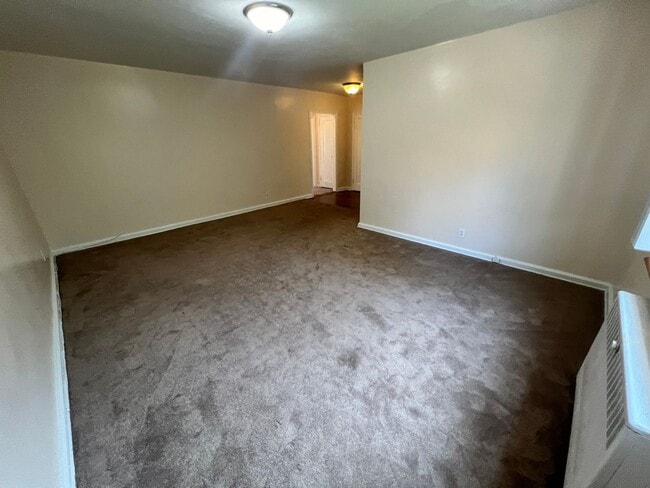 Photo - 63-11 110th St Unit Apt C1