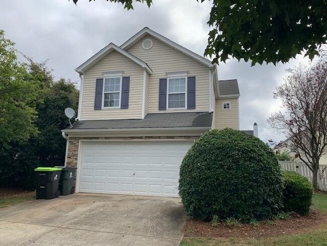Photo - 404 Commons Dr