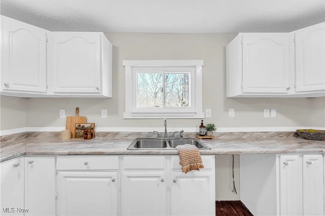 Photo - 4238 Laurel Rd