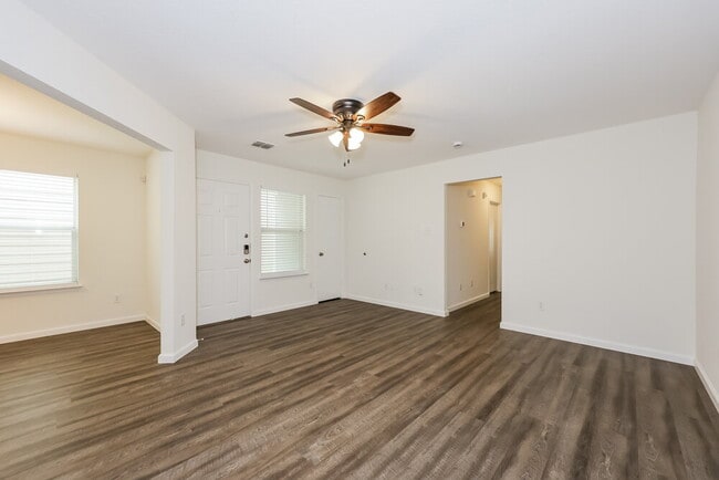 Photo - 10701 Many Oaks Dr