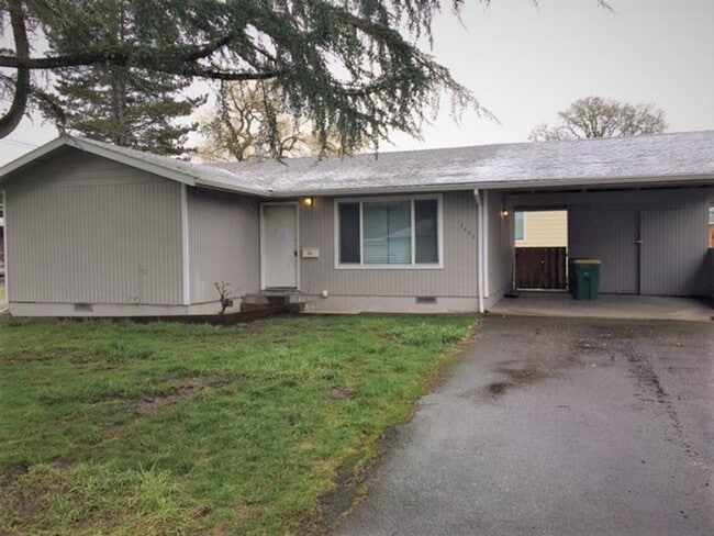 Photo - 13400 SW Berthold Ave