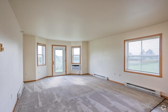3BR, 2BA - 1,365SF - Living Room