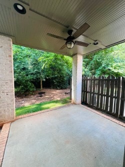 Photo - 2820 Hillside Springs Dr