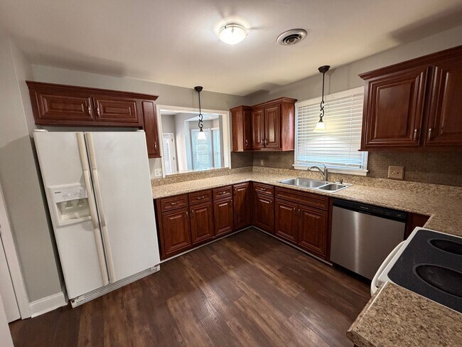 Photo - Charming 3 bed 2.5 Bath Townhome in Antioch