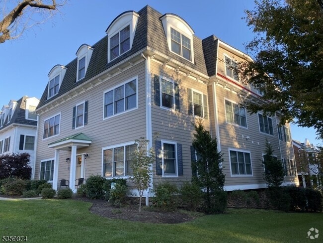 Building Photo - 25 Ridgedale Ave Unit 15 Rental
