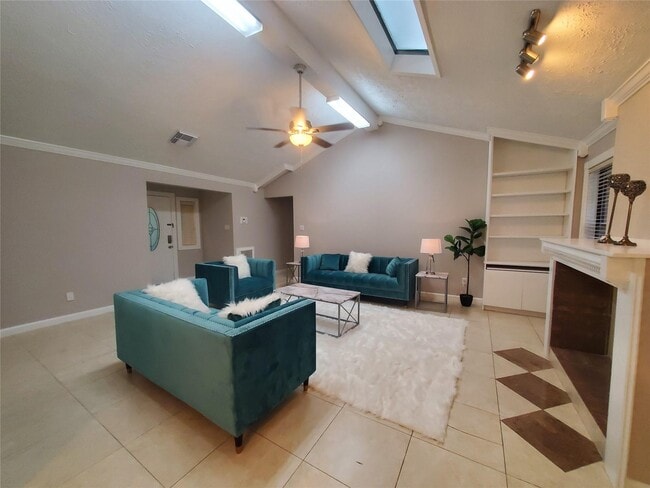 Photo - 3002 Frontier Dr