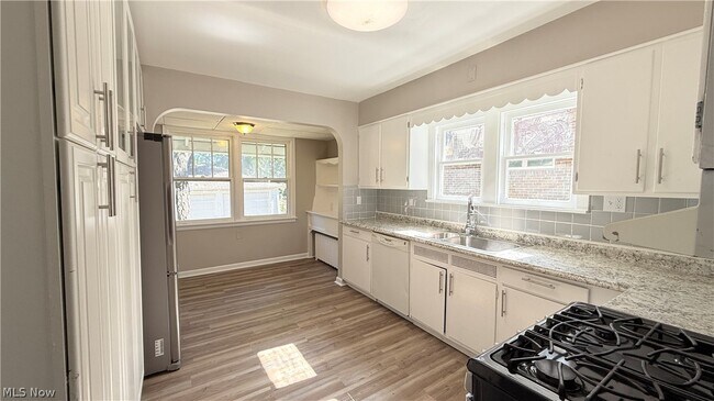 Photo - 721 Polk Ave