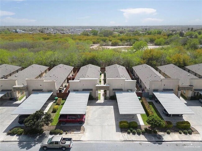 Photo - 10 West Dr Unidad 2