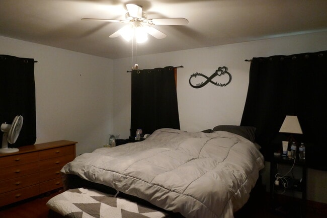 Photo - 845 Halstead Blvd