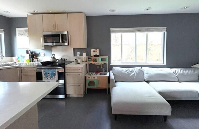 Photo - 13881 NE 2nd Ct