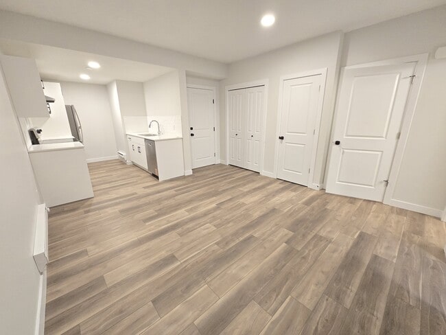 Photo - 8010 Cedric Mah Rd