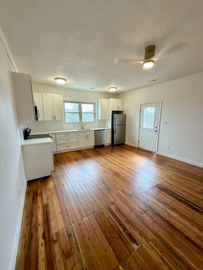 Photo - 401 E Scott Ave Unit 401-3