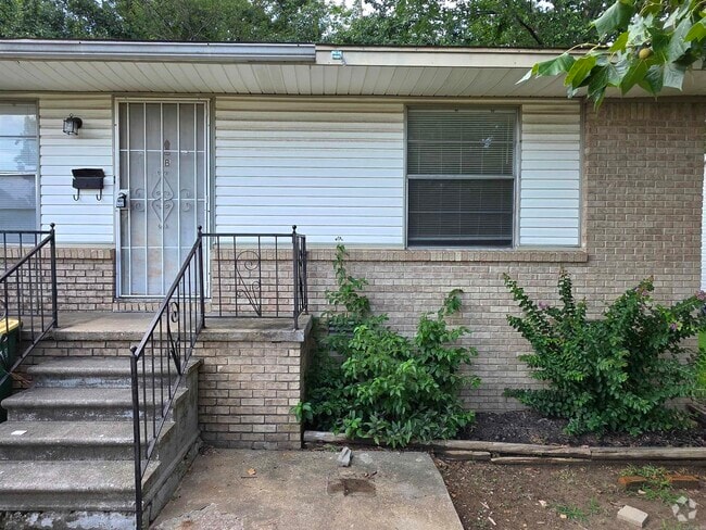 Building Photo - 2112 Virginia Dr Rental