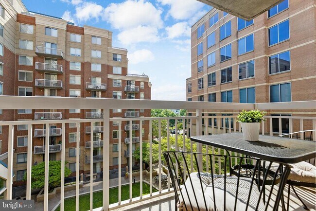 Photo - 3830 9th St N Unidad 507W