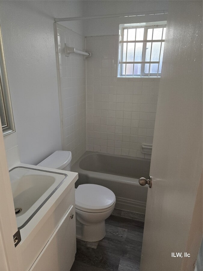 Photo - 812 Marshall St