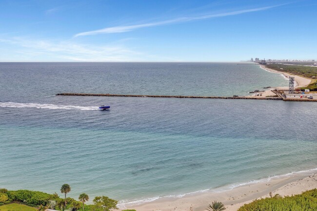 Building Photo - 2100 S Ocean Ln Unit 1704 Rental