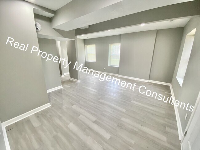 Photo - Renovated 3-Bedroom Home! Deposit Free Living Available via Obligo