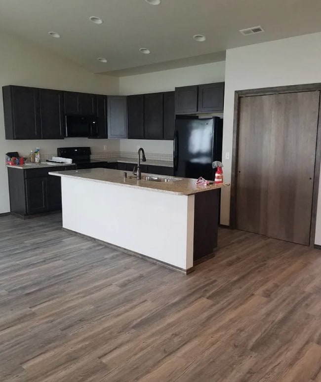 Photo - 4421 E Buckeye Ave