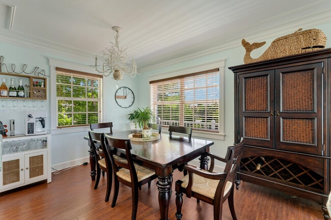 Photo - 235 W Seaview Cir