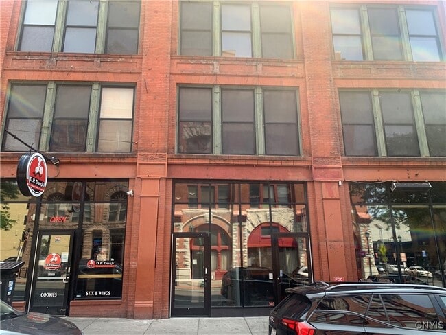 Building Photo - 317 S Clinton St