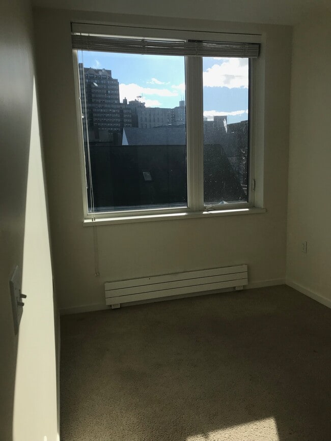Bedroom - 60 Parris St Unit 401