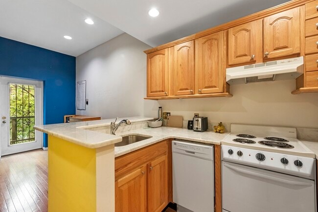 Photo - 54 Appleton St Unidad 3