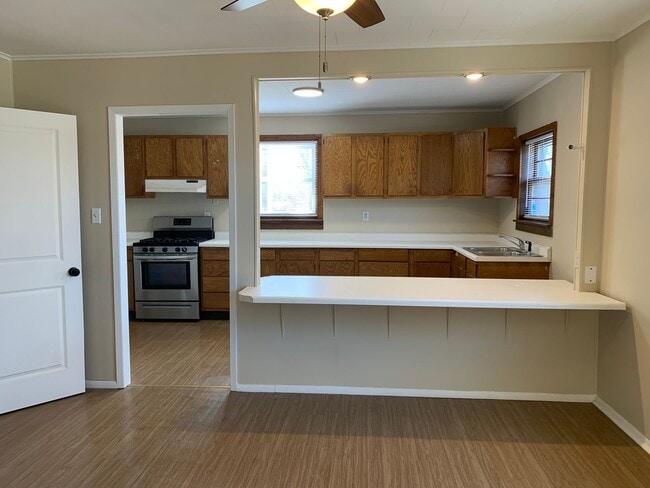Building Photo - 3203 E Park Ave Unit ALLE 3203 E Park Ave (B5-195)