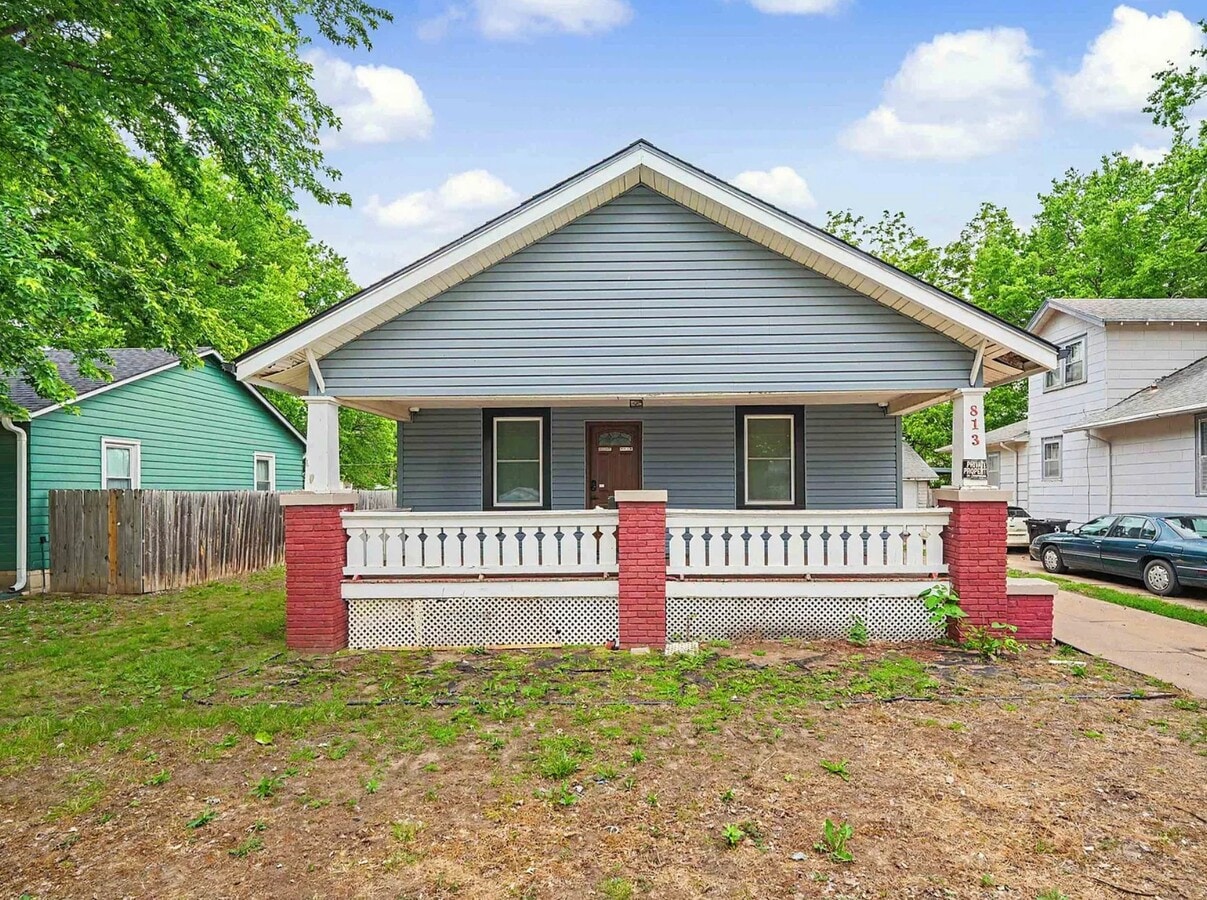 Photo - 813 W Elm St