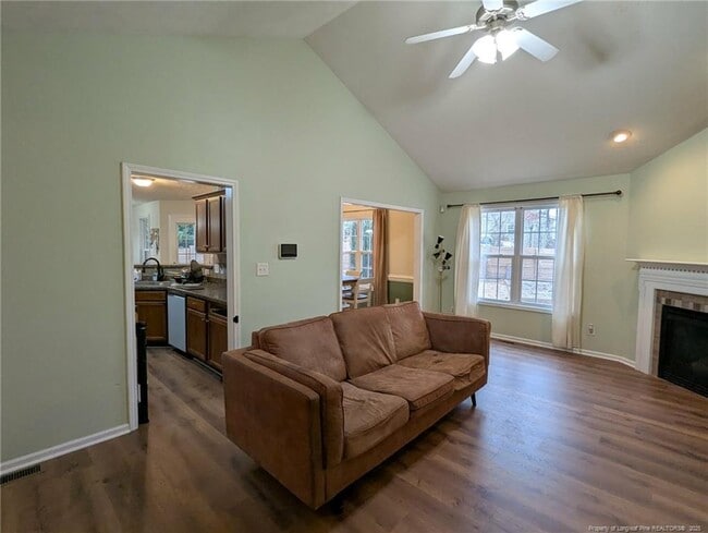 Photo - 45 Copper Loop