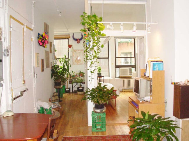 Building Photo - 169 Mercer St Unit Loft