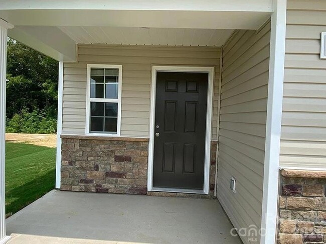 Photo - 216 Caffee Dr
