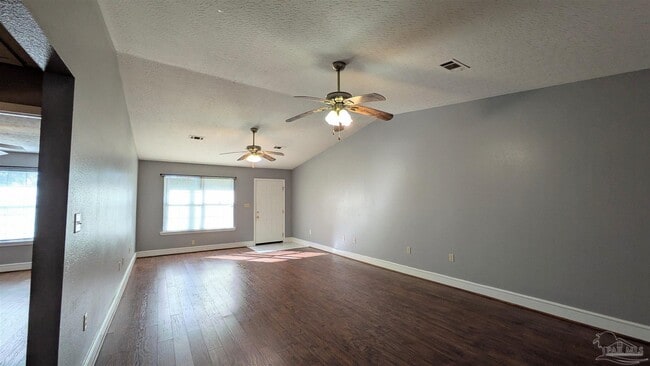 Photo - 912 Rentz Ave
