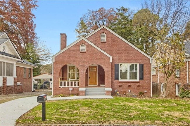 Building Photo - 1129 Larosa Terrace SW