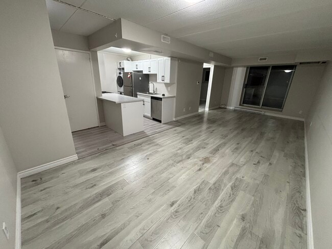 Building Photo - 251 Erb St. W Unit #17