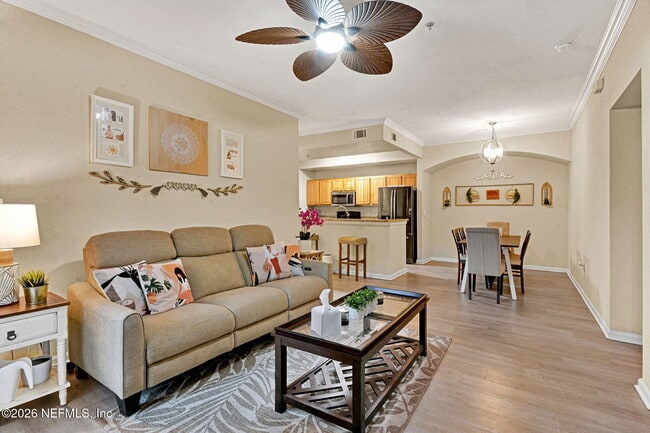 10075 Gate Pkwy N Unit 302