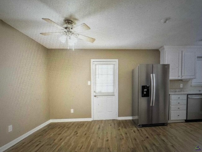 Photo - 100 Wynfield Ln