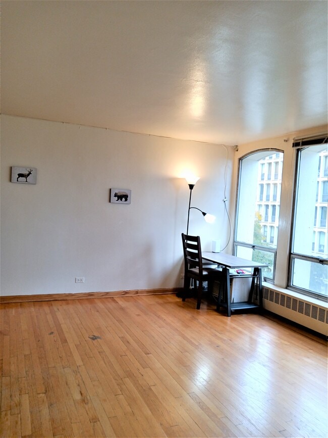 Photo - 1450 E 55th Pl Unit 525s