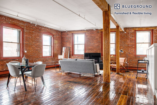 Building Photo - 791 Tremont St Rental