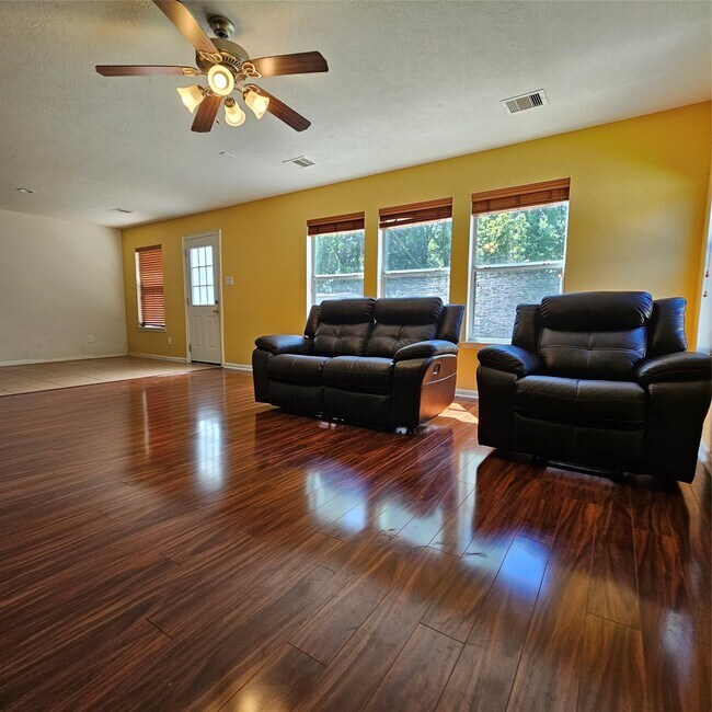 Photo - 11727 Madison Oak St