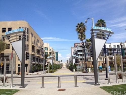 Photo - 133 The Promenade N Unidad #110 -- 2nd floor only Rental