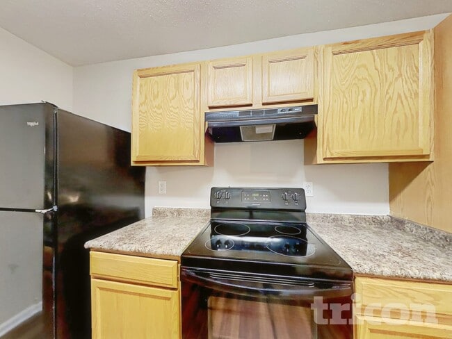 Photo - 314 E Waverly Pl Ct