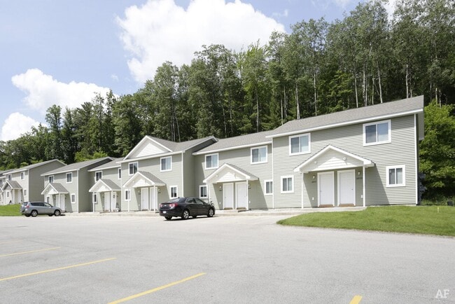 Building Photo - 3905 Vale Dr