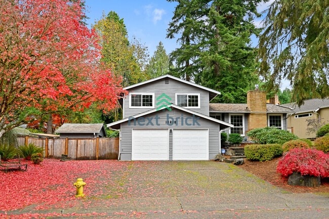 Building Photo - Spacious 4 bedroom and 2.5 bathroom in Redmond Ready for Rent!