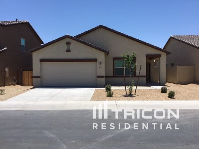 Photo - 4627 W Saddlebush Way House