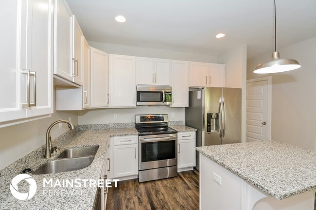 Photo - 124 Hartsville Ct