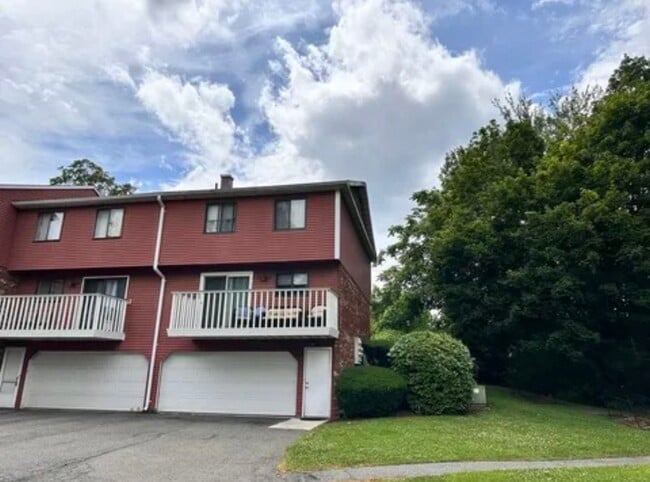 Building Photo - 74 Churchill Dr Rental